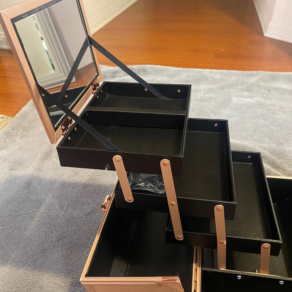 Impressions Vanity- Slay Case Makeup travel case (Rose Gold) - Picture 6 of 7